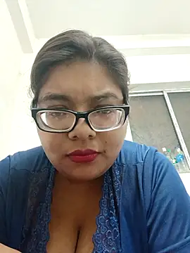 Snapshot of Elie_couple143 chatting on November 26, 11:50 pm Elie couple143 online show from November 26, 11:50 pm