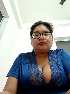 Snapshot of Elie_couple143 chatting on November 29, 6:11 pm Elie couple143 online show from November 29, 6:11 pm