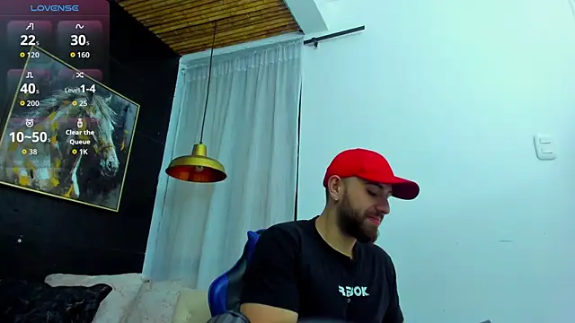 Maximo Wolff online show from November 5, 8:09 pm