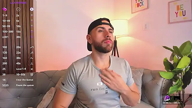 Maximo Wolff online show from February 17, 7:53 pm