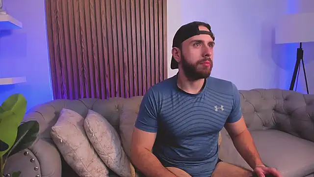 Maximo Wolff online show from April 21, 7:50 pm