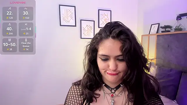 Snapshot of Azurra_amatto2 chatting on November 26, 11:06 pm Azurra amatto2 online show from November 26, 11:06 pm