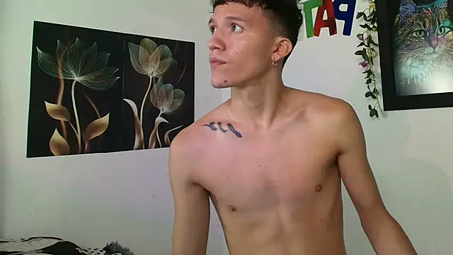 Patrick phoenix online show from October 6, 4:32 am