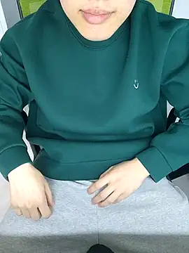 Snapshot of K_istp chatting on October 31, 11:00 am K istp online show from October 31, 11:00 am