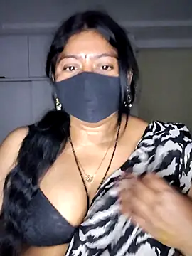 Snapshot of Telugu--Nadhini143 chatting on May 8, 4:23 pm Telugu--Nadhini143 online show from May 8, 4:23 pm