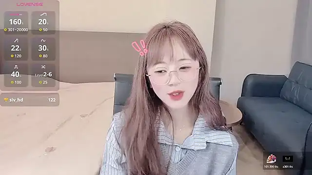 Snapshot of nini_a chatting on October 24, 10:55 am nini a online show from October 24, 10:55 am