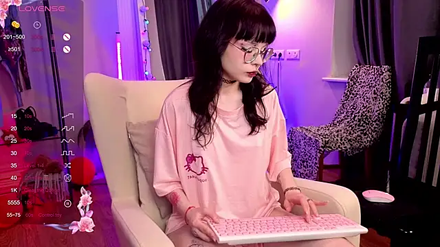 Snapshot of Misa_Perfect chatting on November 15, 11:40 am Misa Perfect online show from November 15, 11:40 am