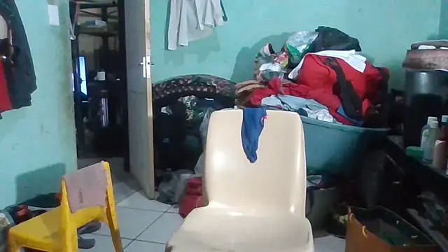 Snapshot of Nicky52 chatting on October 27, 4:22 pm Nicky52 online show from October 27, 4:22 pm