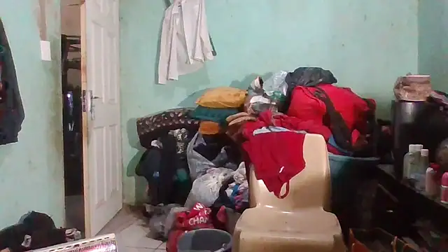 Snapshot of Nicky52 chatting on October 29, 5:58 pm Nicky52 online show from October 29, 5:58 pm