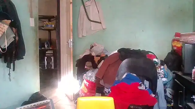 Snapshot of Nicky52 chatting on November 20, 4:56 am Nicky52 online show from November 20, 4:56 am