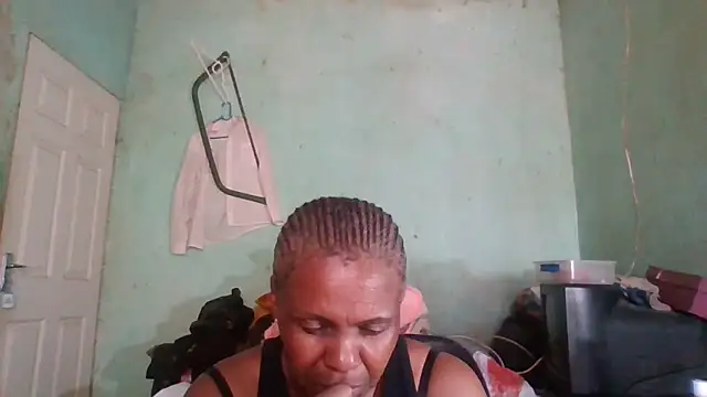 Snapshot of Nicky52 chatting on November 24, 11:43 am Nicky52 online show from November 24, 11:43 am