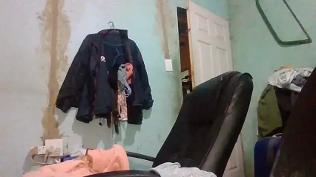 Nicky52 online show from April 15, 4:58 pm