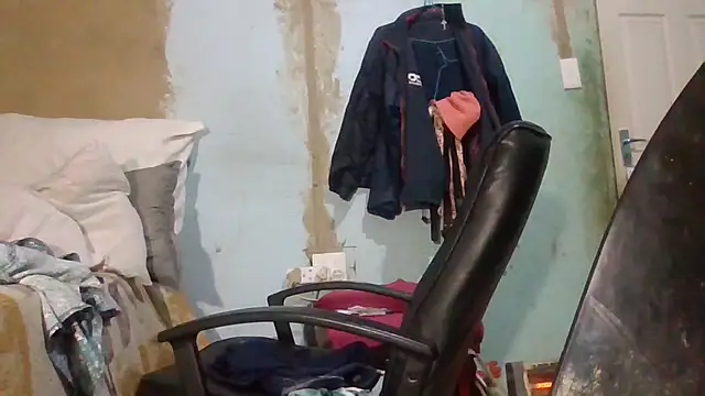 Nicky52 online show from April 29, 3:32 am