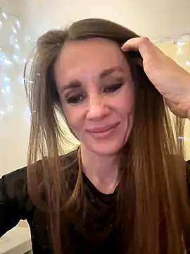 LucieMack online show from October 29, 6:20 pm