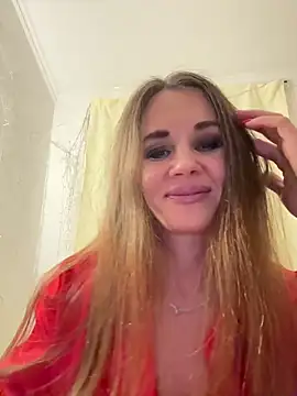 LucieMack online show from December 19, 10:17 pm