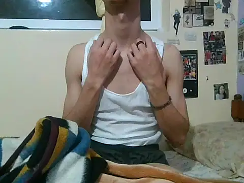 HitShelf online show from December 17, 10:38 pm