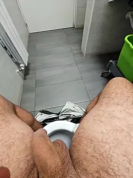 flirt 23 online show from April 11, 7:24 am