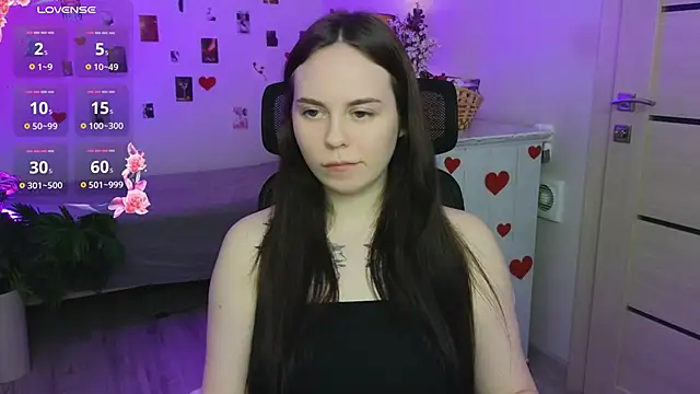 Alice Moondark online show from March 2, 8:48 pm