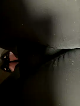 HiddenHoneyLDN online show from October 28, 3:47 pm