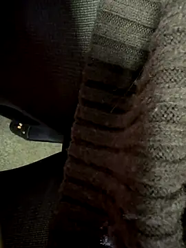 HiddenHoneyLDN online show from December 2, 10:20 am