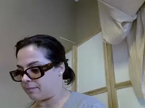 ITALIANASISIXX online show from January 19, 1:55 pm