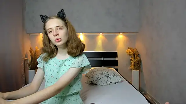 Camilla Kelly online show from September 26, 12:14 am