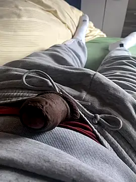 Snapshot of andrey1887 chatting on October 28, 1:03 pm andrey1887 online show from October 28, 1:03 pm