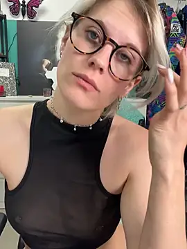 TheRealJessyLey online show from April 27, 7:23 pm