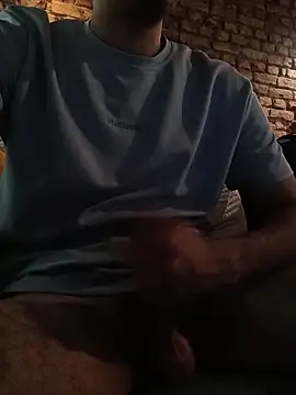 Snapshot of AdilKayac chatting on November 27, 1:02 pm AdilKayac online show from November 27, 1:02 pm