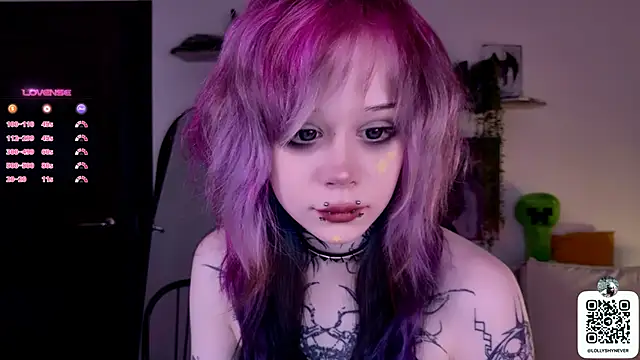Snapshot of Lollyshy chatting on September 15, 12:05 pm Lollyshy online show from September 15, 12:05 pm