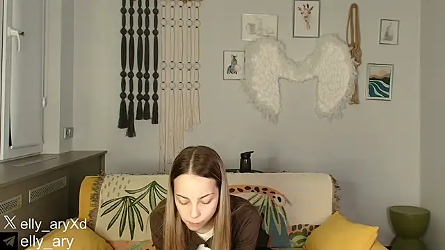 Snapshot of daddyonlyloveme chatting on January 12, 9:20 pm daddyonlyloveme online show from January 12, 9:20 pm