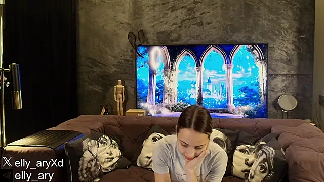 Snapshot of daddyonlyloveme chatting on February 4, 9:42 pm daddyonlyloveme online show from February 4, 9:42 pm