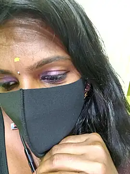 Honey rosetamil online show from April 24, 7:05 pm