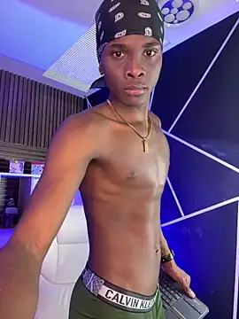 Brycce santos online show from December 20, 6:04 pm