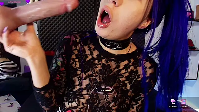 karlamoon23 online show from May 24, 2:22 pm