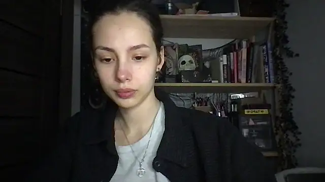 Yuna5343 online show from March 21, 9:40 pm