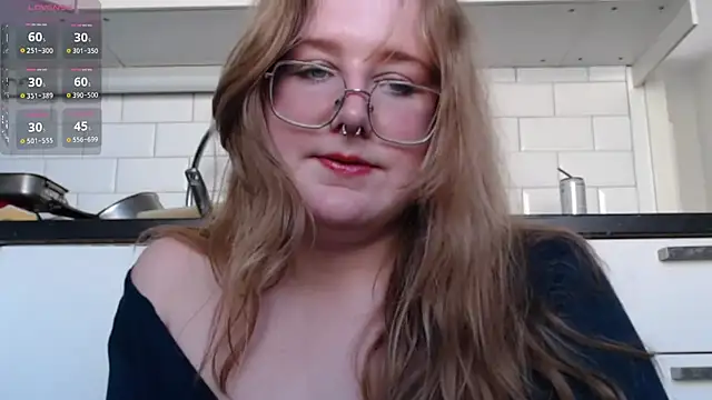 AgnesRoseCams online show from April 21, 9:59 am