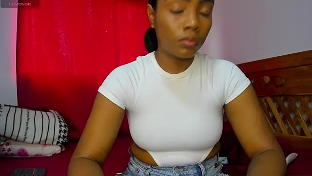 Snapshot of mishell- chatting on June 17, 6:42 pm mishell- online show from June 17, 6:42 pm