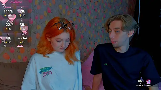 Snapshot of Squirrel_Bunny chatting on October 7, 4:15 pm Squirrel Bunny online show from October 7, 4:15 pm