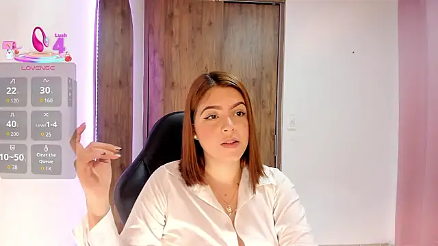 Snapshot of Madelin_carter chatting on February 2, 3:49 am Madelin carter online show from February 2, 3:49 am