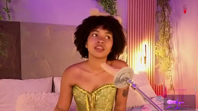 Lolalewis777 online show from January 7, 8:44 pm