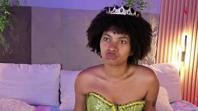 Lolalewis777 online show from January 16, 11:42 pm