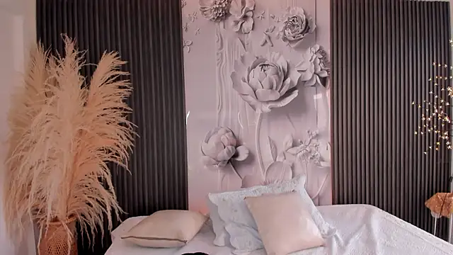 ShaniaDaniels online show from February 15, 10:17 pm