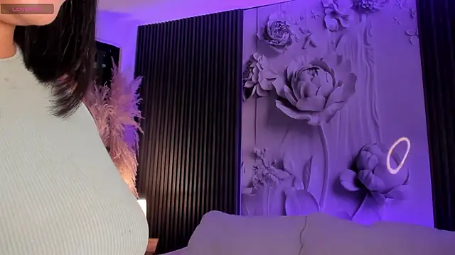 ShaniaDaniels online show from March 4, 10:49 pm