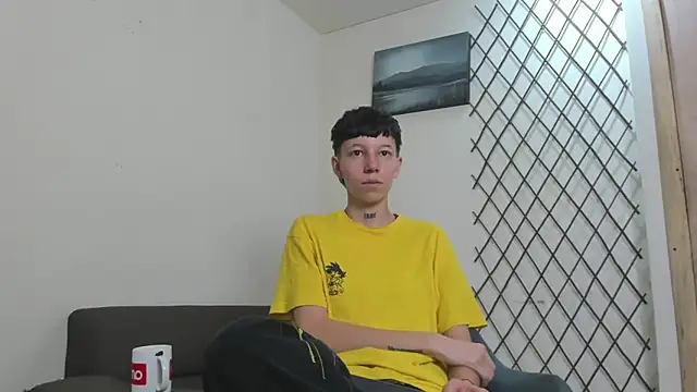 LiamBrown09 online show from June 9, 7:14 pm