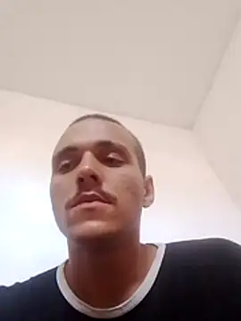 Snapshot of RussoMen chatting on October 27, 1:59 pm RussoMen online show from October 27, 1:59 pm