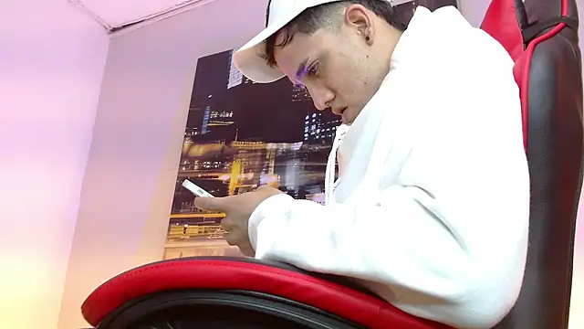 alexgiraldo   online show from March 17, 3:04 pm