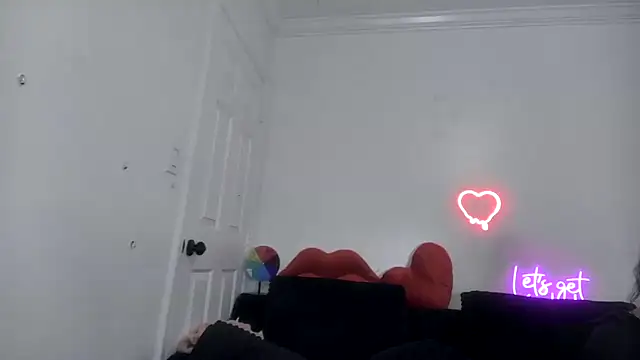 torithequeen online show from January 14, 4:34 pm