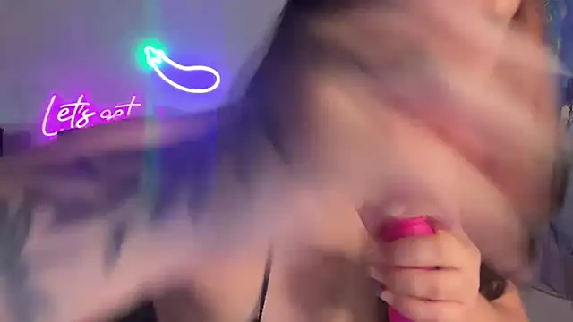 Snapshot of nina_lovez chatting on October 3, 1:41 pm nina lovez online show from October 3, 1:41 pm