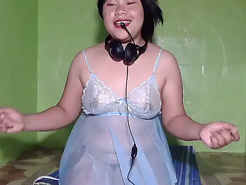 Kiarra 69 online show from September 27, 2:11 pm